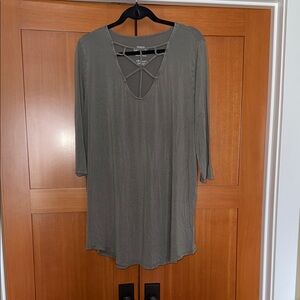 Gray 3/4 Sleeve Tunic Top